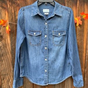 Universal Thread lebette Denim shirt